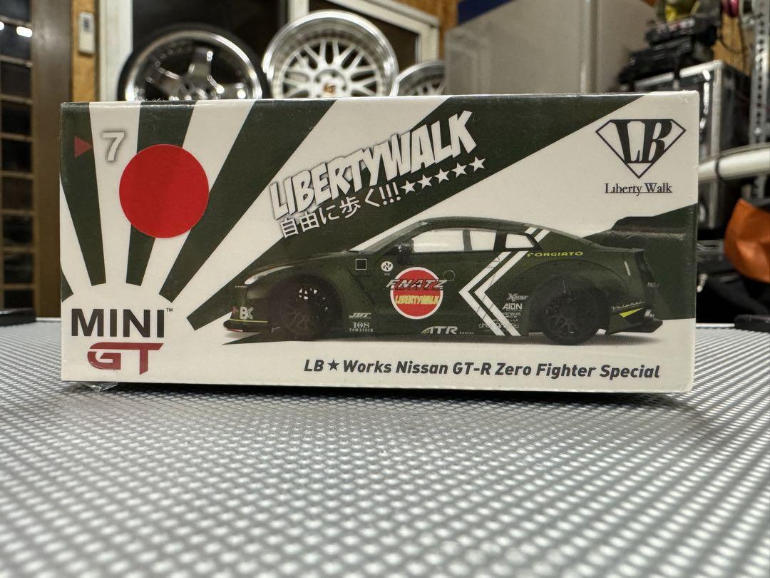 MiNiGT リバティーウォーク　R35 GTR ゼロファイタースペシャル MINIGT.com – Welcome to the World of 1:64!