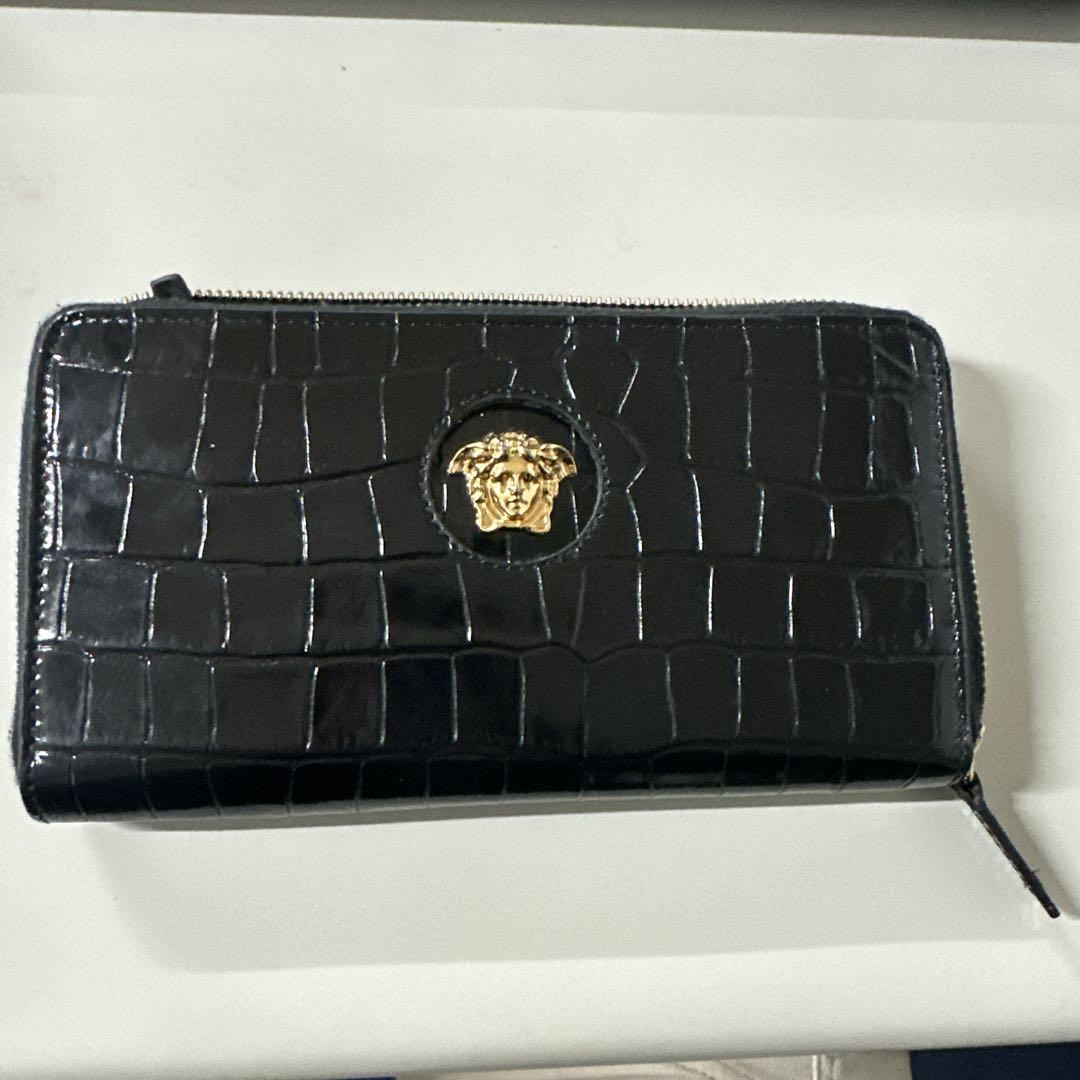 美品✨ジャンニヴェルサーチ　高級　長財布　ブラック　ハラコ 楽天市場】【財布】GIANNI VERSACE ジャンニ ヴェルサーチ