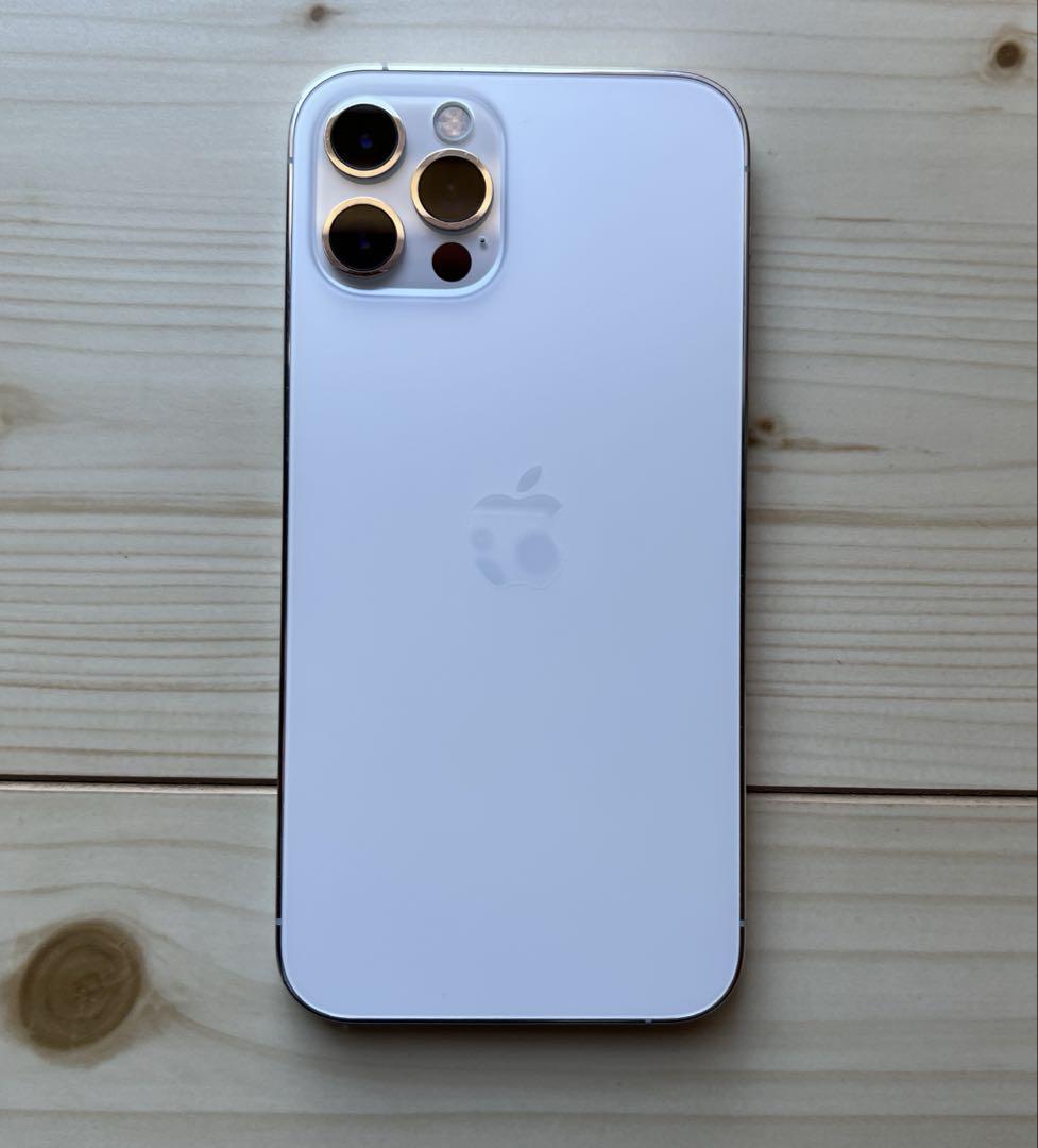 Apple iPhone 12 Pro シルバー（Apple iPhone 12 Pro シルバー