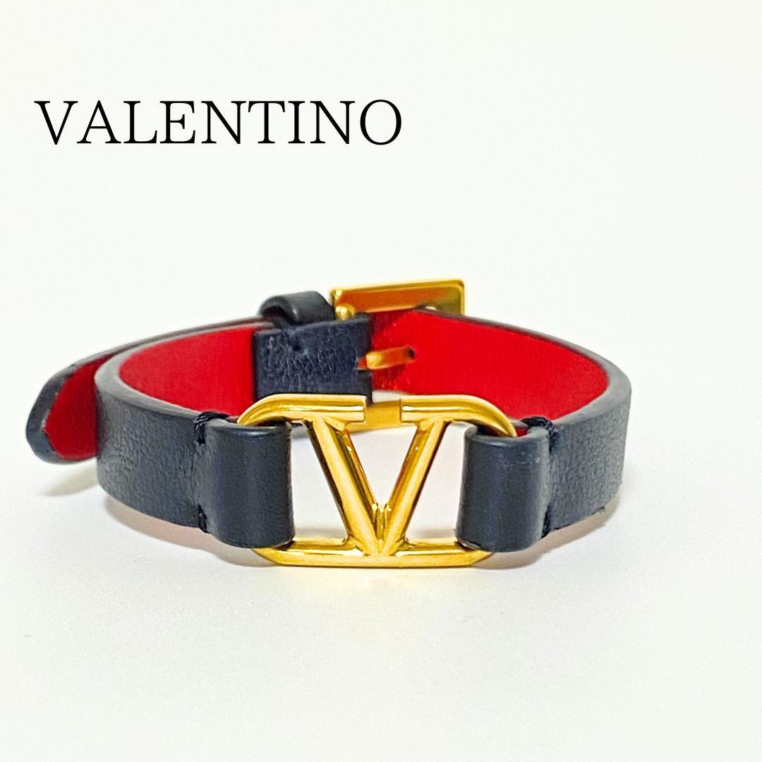 VALENTINOバレンティノブレスレットシグネチャーブラック×レッド×ゴールド VALENTINOバレンティノブレスレットシグネチャーブラック×レッド