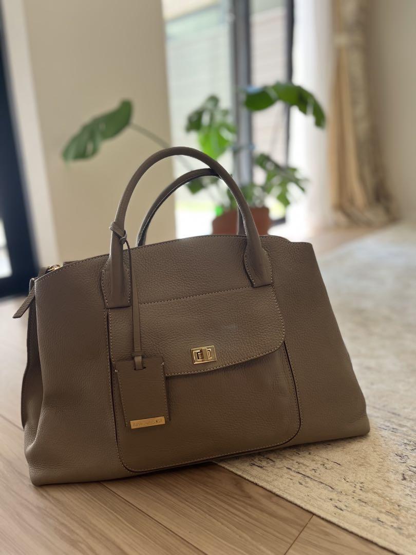 IACUCCI ベージュバッグ（IACUCCI(イアクッチ)｜グッシオ ワン