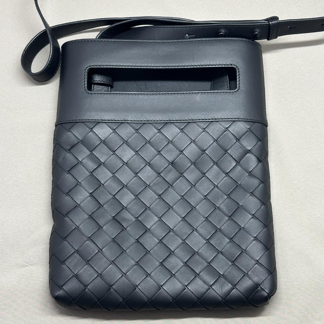 ◎新品◎訳アリ】BOTTEGA VENETA レザークロスボディバック