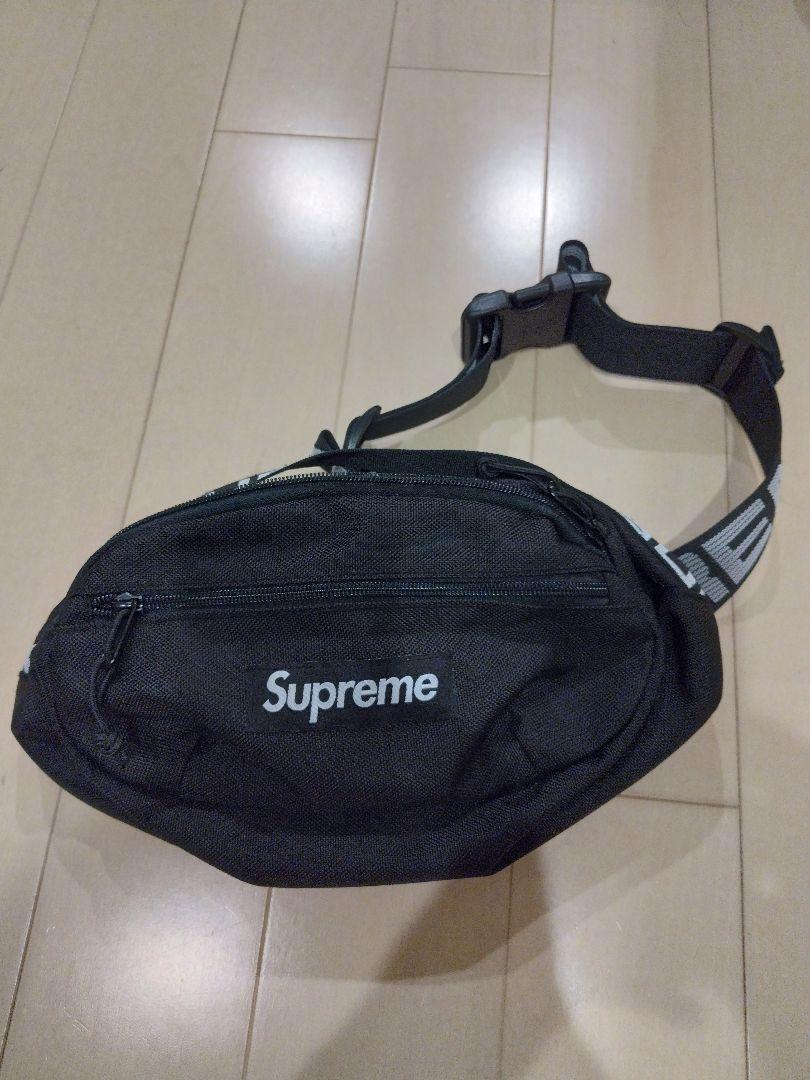 Supreme ボディバッグ ポーチ　ウエストバッグ　ブラック　ロゴ　美品良品 Supreme ボディバッグ ウエストポーチ ブラック 黒 18AW - メルカリ