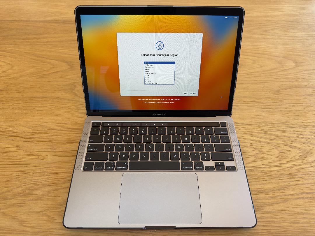 MacBook Pro 2020 おまけソフトいっぱい^_^ MacBook Pro 2020 Space Gray（Refurbished MacBook Pro M1 13