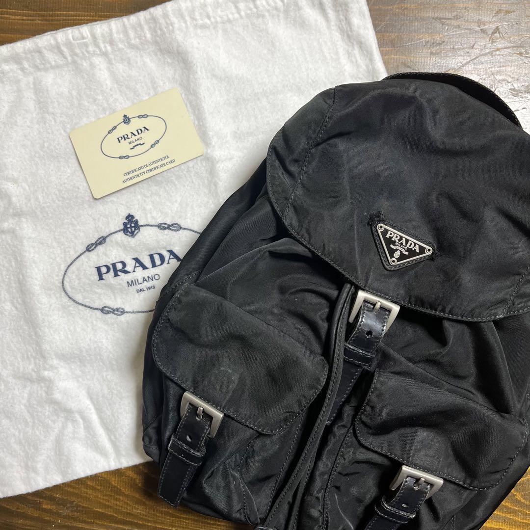 ギャランティ有✨【プラダ】リュック 三角プレート ナイロン 黒 白タグ A4 PRADA プラダバックパック リュックサック 巾着三角ロゴ