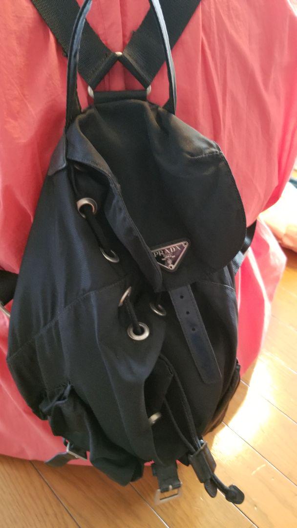 美品 プラダ ナイロン 巾着 リュック 軽量 バッグ 鞄 黒 レディース メンズ PRADAのナイロンリュック （PRADA(プラダ) / リュック/ナイロン
