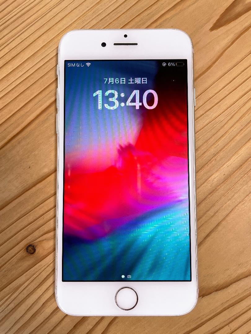 美品】iPhone8 シルバー 64GB SIMフリー（美品】iPhone 8 本体