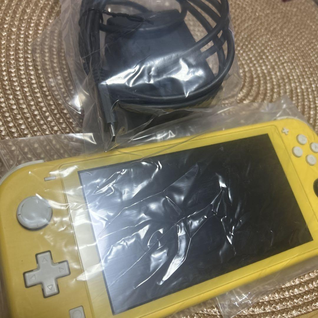 Nintendo Switch Lite イエロー 本体 充電ケーブル付き