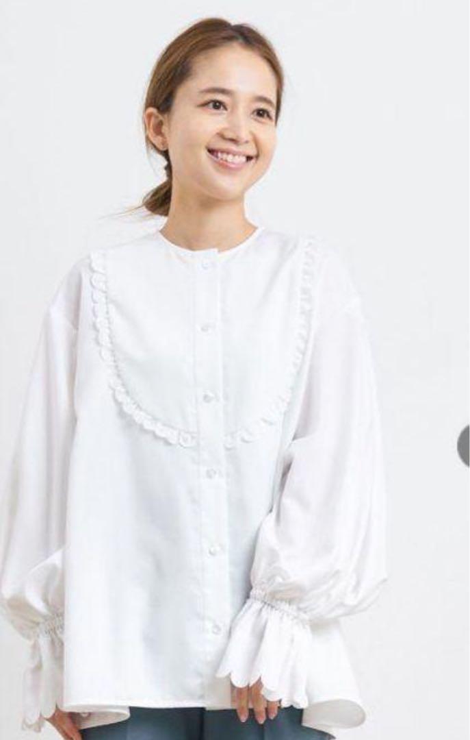 極美品✨yori スカラップカットワークブラウス ホワイト F yori スカラップカットワークブラウス ホワイト（セール】SHIPS