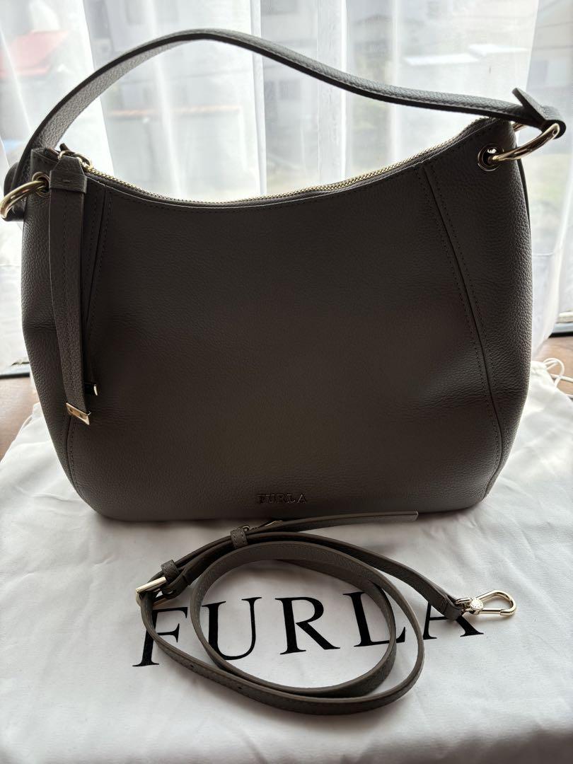 FURLA ショルダーバック FURLA フルラ ショルダーバッグ MIASTELLA 縦型クロスボディ