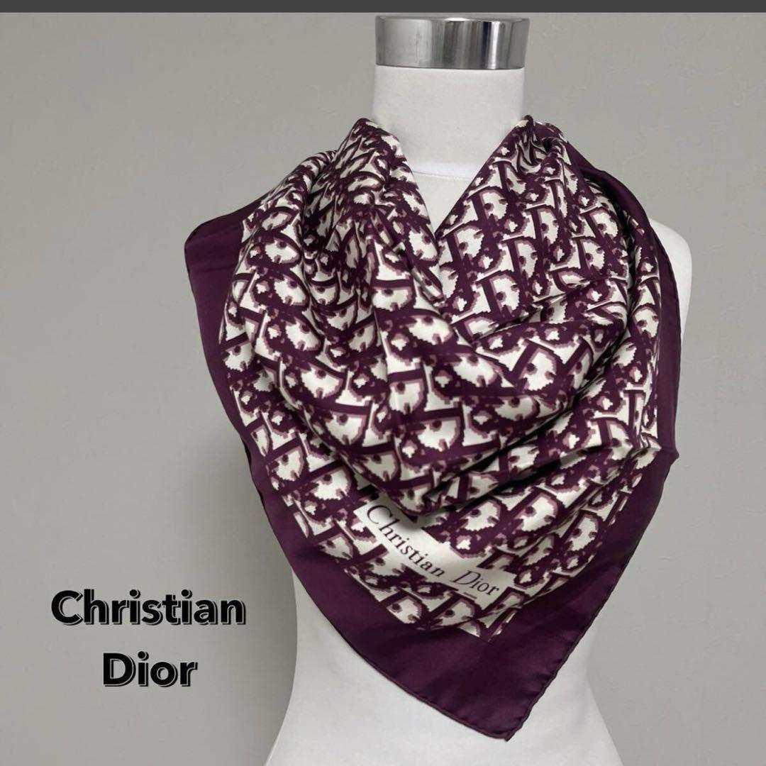 クリスチャンディオール　Christian Dior トロッター紫　大判スカーフ クリスチャンディオール Christian Dior トロッター紫 大判
