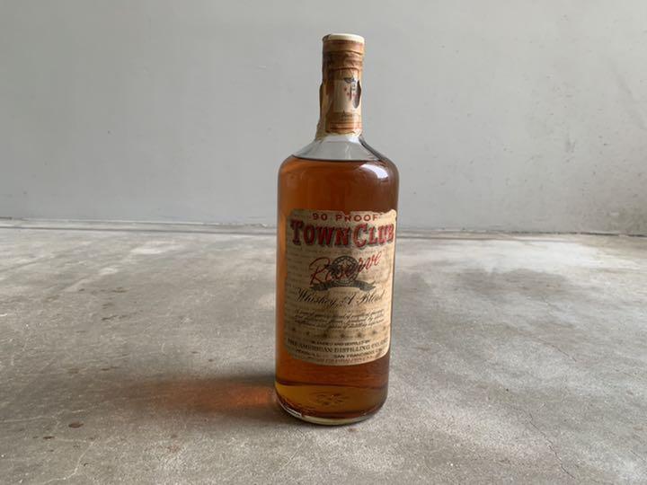 激レア !! TOWN CLUB RESERVE BOURBON WHISKEY 激レア !! TOWN CLUB RESERVE BOURBON WHISKEY（Bundle