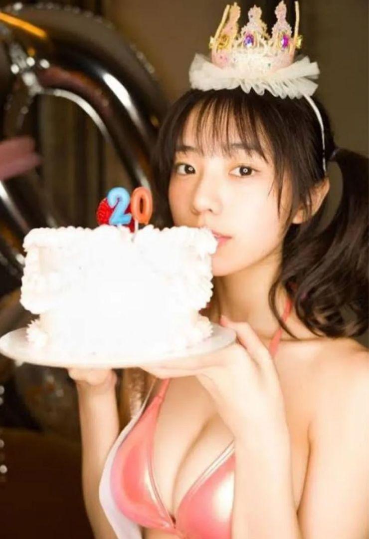 豊*】様 菊地姫奈 写真集 memory アクリルスタンド　缶バッジ付き 豊*】様 菊地姫奈 写真集 memory アクリルスタンド 缶バッジ付き