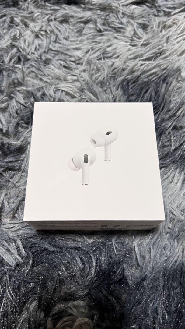 AirPods 第3世代本体 ホワイト 充電ケース付き 楽天市場】【値下げ/在庫限り】Lightning充電ケース付きAirPods