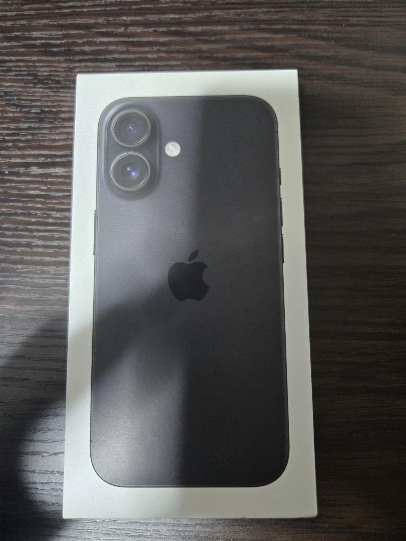 Apple iPhone 16e 128GB ホワイト　未開封 ムスビー｜新品・未開封 iPhone 16e 128Gb ホワイト AppleSIM