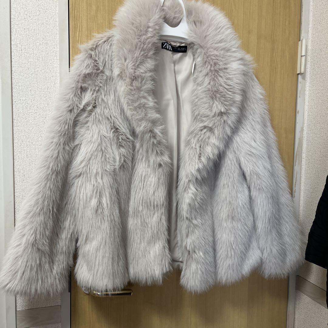 ZARA グレー ファーコート ショート丈 ZARA - ZARA ザラ ショート丈 ファー付きフーデッドコート