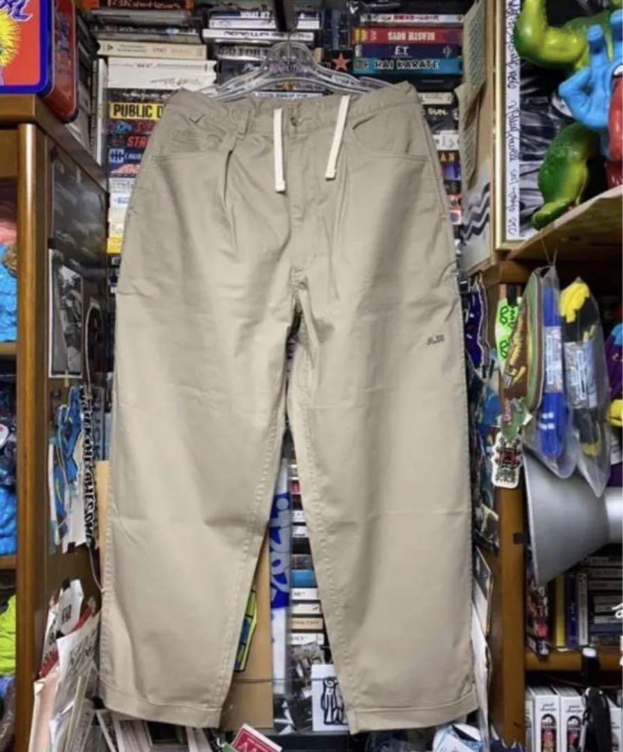 パンツ BROCHURE 1P BIG CHINO PANTS A.H M 美品】BROCHURE 1P BIG CHINO PANTS A.H ネイビー - メルカリ