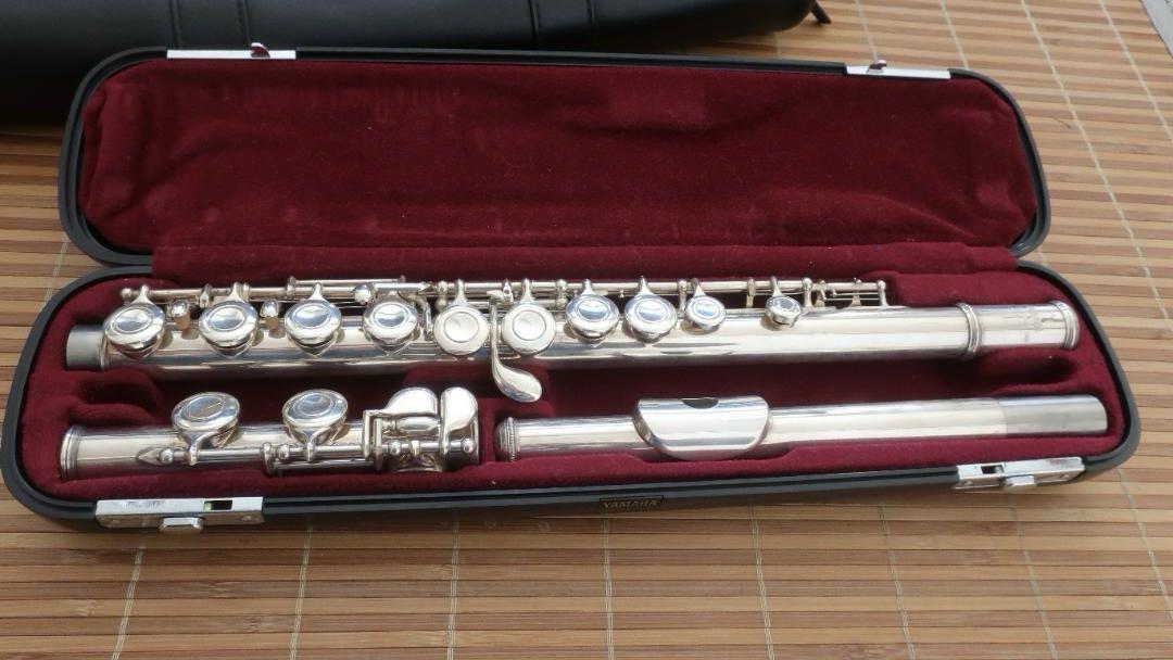 ゆう YAMAHA 211SⅡ フルート 61aujrJveEL._UF350,350_QL80_.jpg