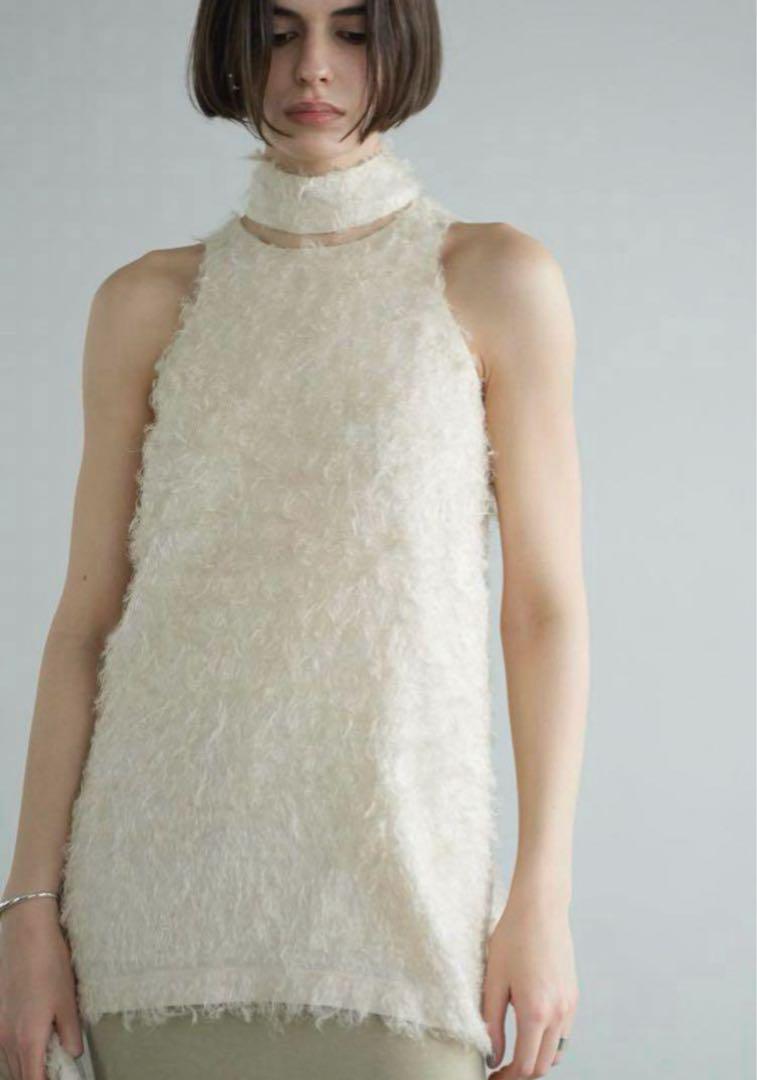 CLANE ☆ FEATHER RIBBON NOSLEEVE TOPS（Chanel tops ribbon