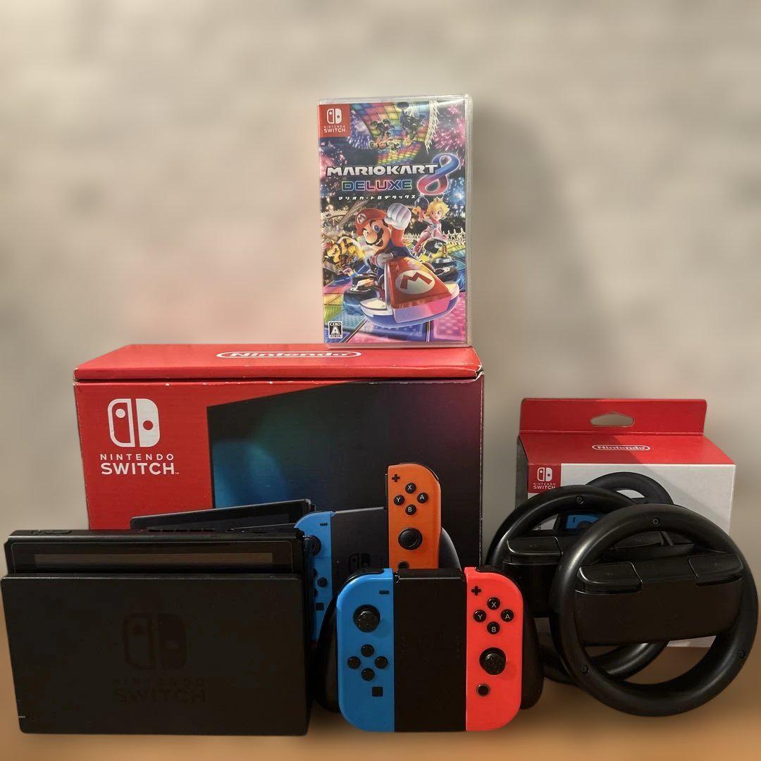Nintendo Switch 本体 ￼ハンドル2個セット ￼ソフト3個