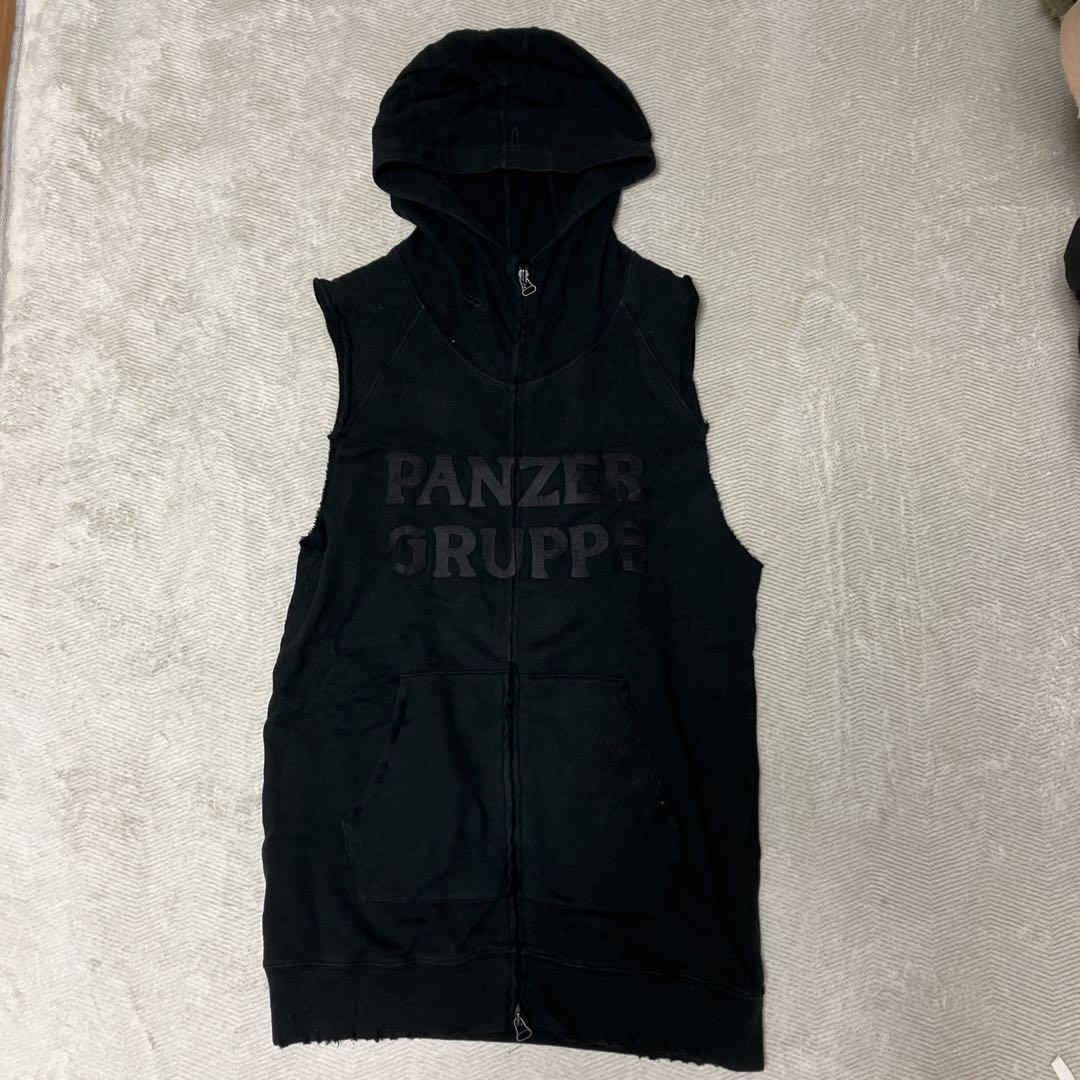 PANZER GRUPPE フード付きベスト 黒（パーリーゲイツ フード付き