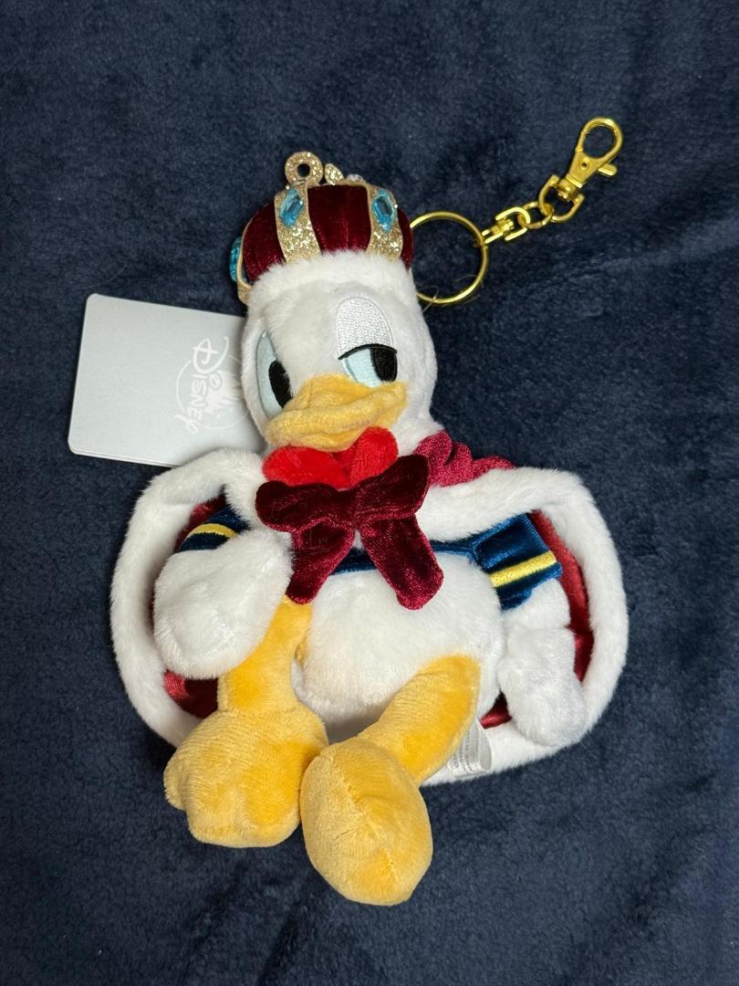 ドナルド ぬいぐるみ キーチェーン DONALD KING BIRTHDAY