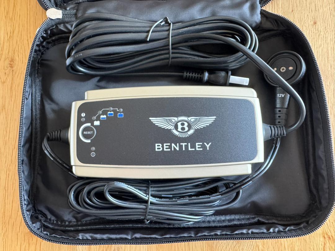 鬼*族様 CTEK ベントレー　純正　バッテリーコンディショナー　JS7000 CTEK ベントレー 純正 バッテリーコンディショナー JS7000 美品