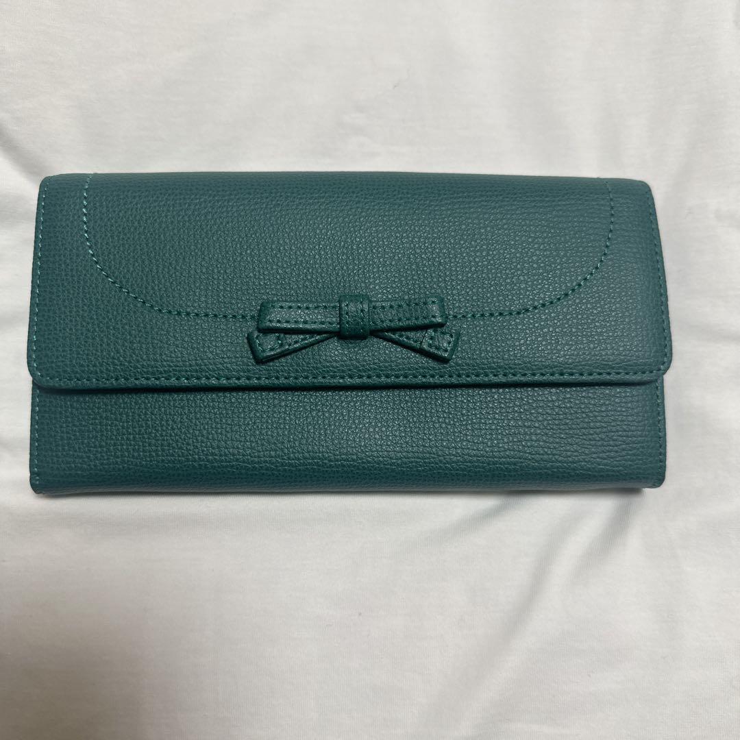 傳濱野　長財布　グリーン　ほぼ未使用美品 傳濱野 長財布 グリーン ほぼ未使用美品 （新作人気モデル 楽天
