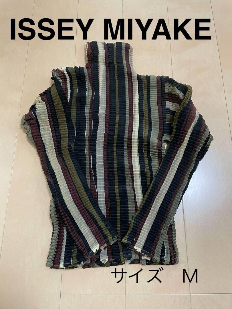 【美品】ISSEY MIYAKE プリーツストライプトップス M 美品】ISSEY MIYAKE プリーツストライプトップス M（美品ISSEY