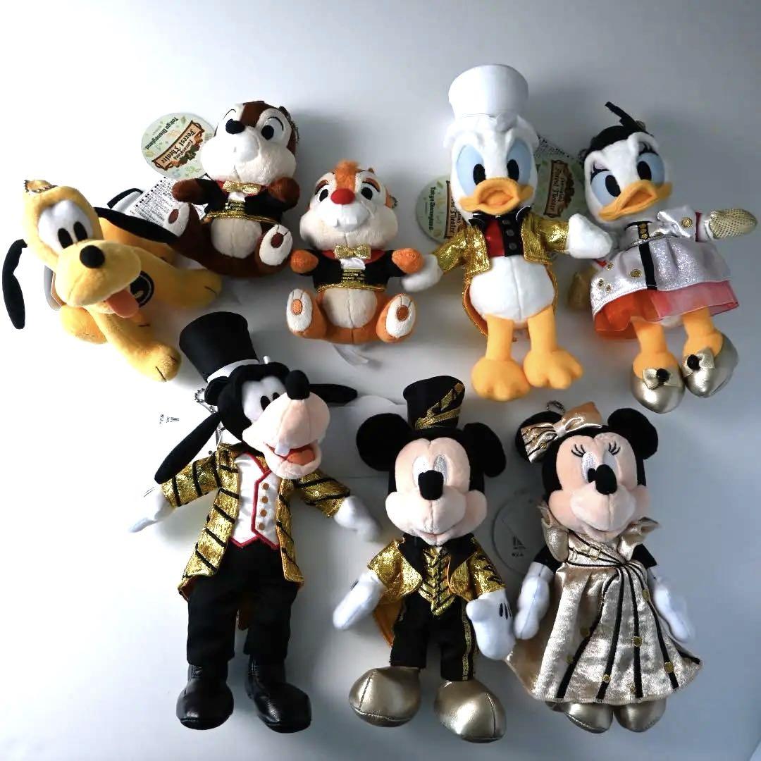 新品タグ付き ディズニー フォレストシアター ぬいぐるみバッチ