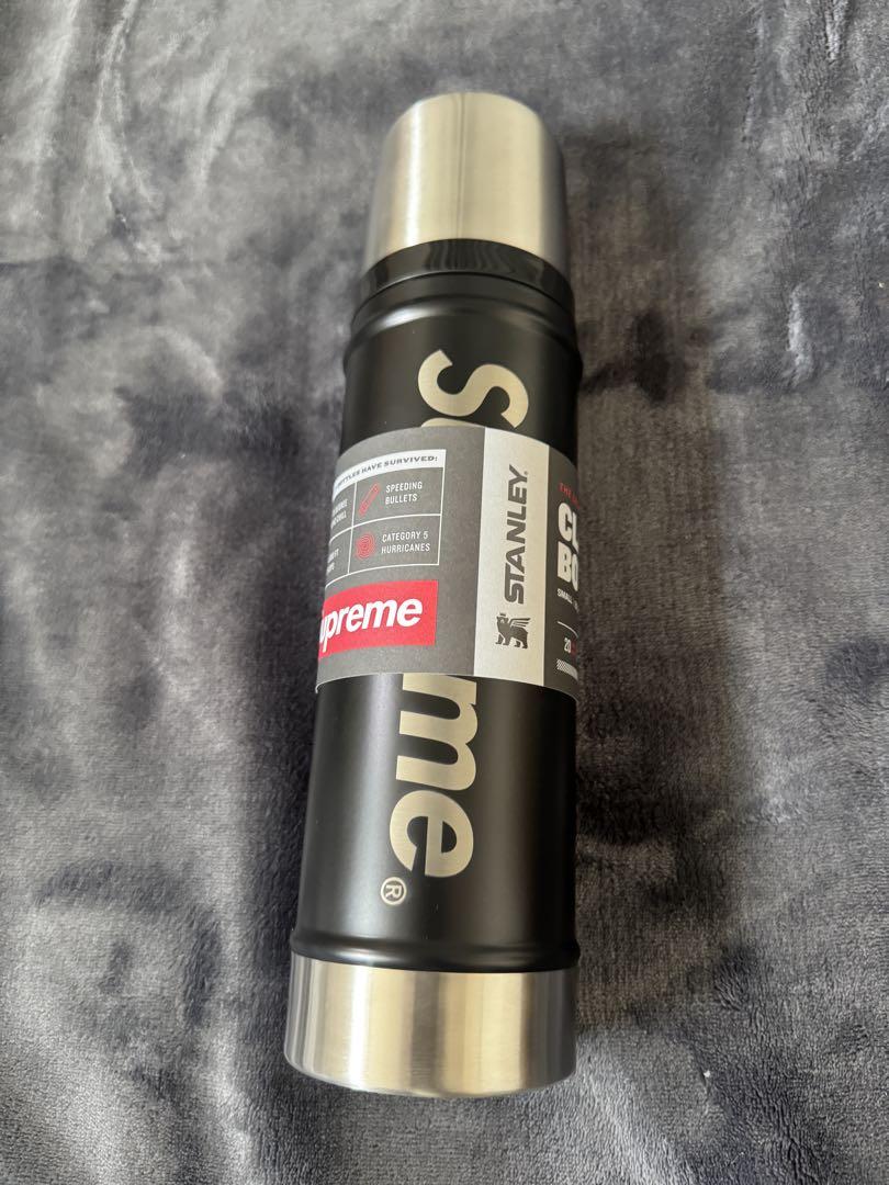 Supreme - 週末限定価格 おまけ付き supreme 水筒 スタンレー 送料込み 新品 Supreme（タンブラー）のフリマアイテム一覧