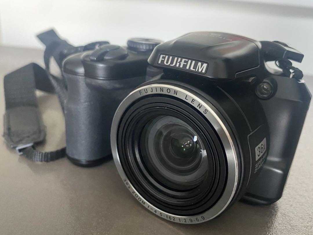 デジタルカメラ FUJI FILM FinePix S FINEPIX S8600 BLACK 富士フイルム、36倍ズーム搭載の単3電池対応デジカメ「FinePix
