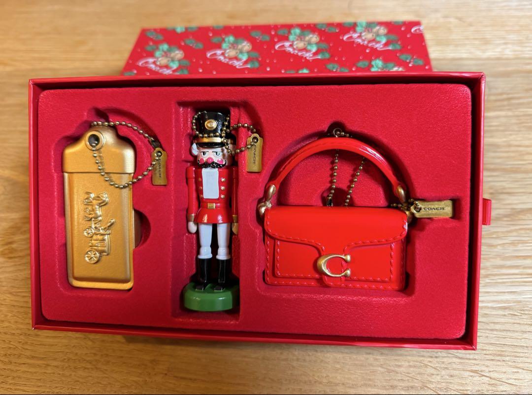COACH ノベルティ　クリスマス　オーナメント　タビー　キーホルダー COACH ノベルティ クリスマス オーナメント タビー キーホルダー