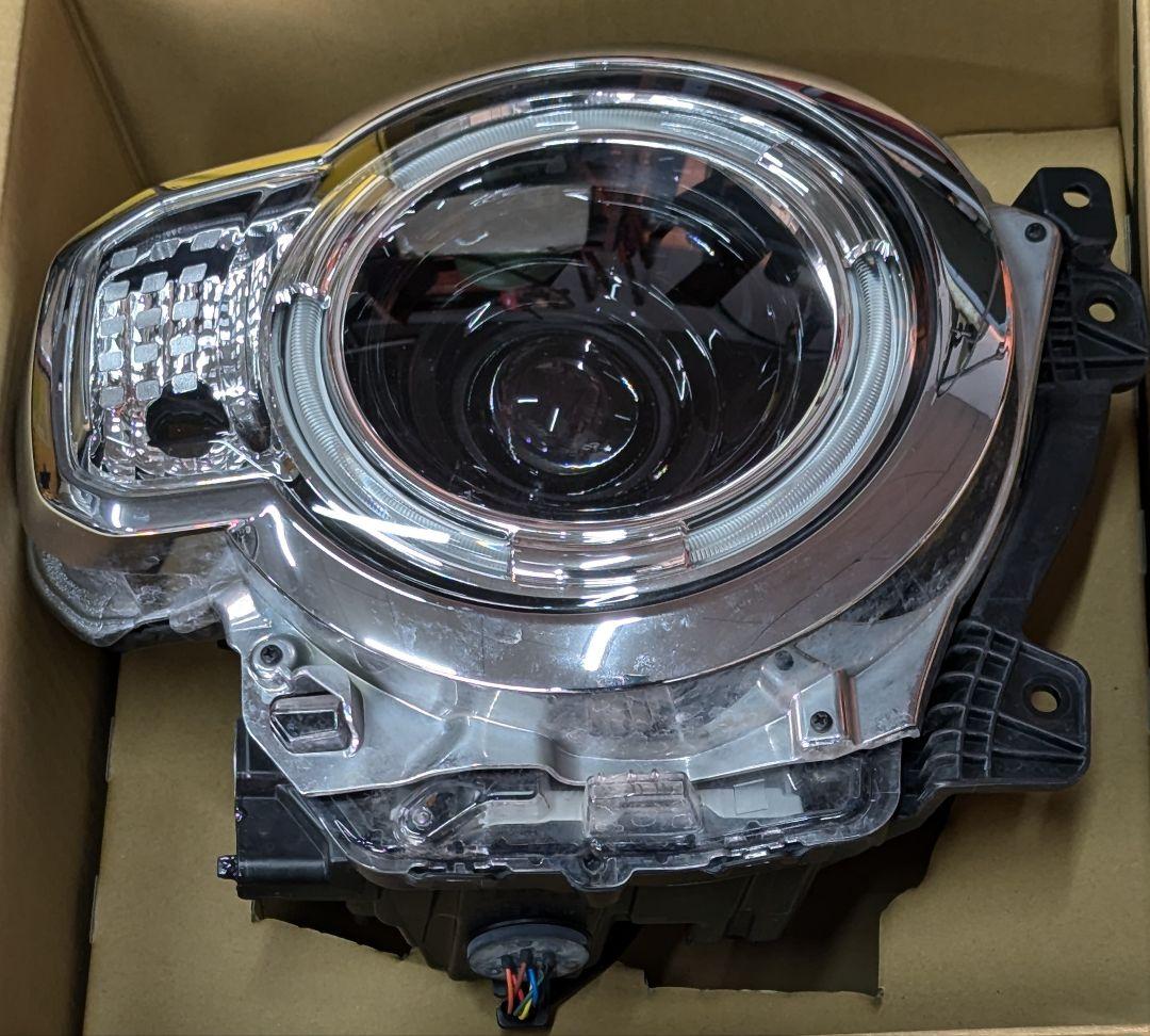 MR92Sハスラーヘッドライトユニット右側中古品 MR92Sハスラーヘッドライトユニット右側中古品 （スズキ