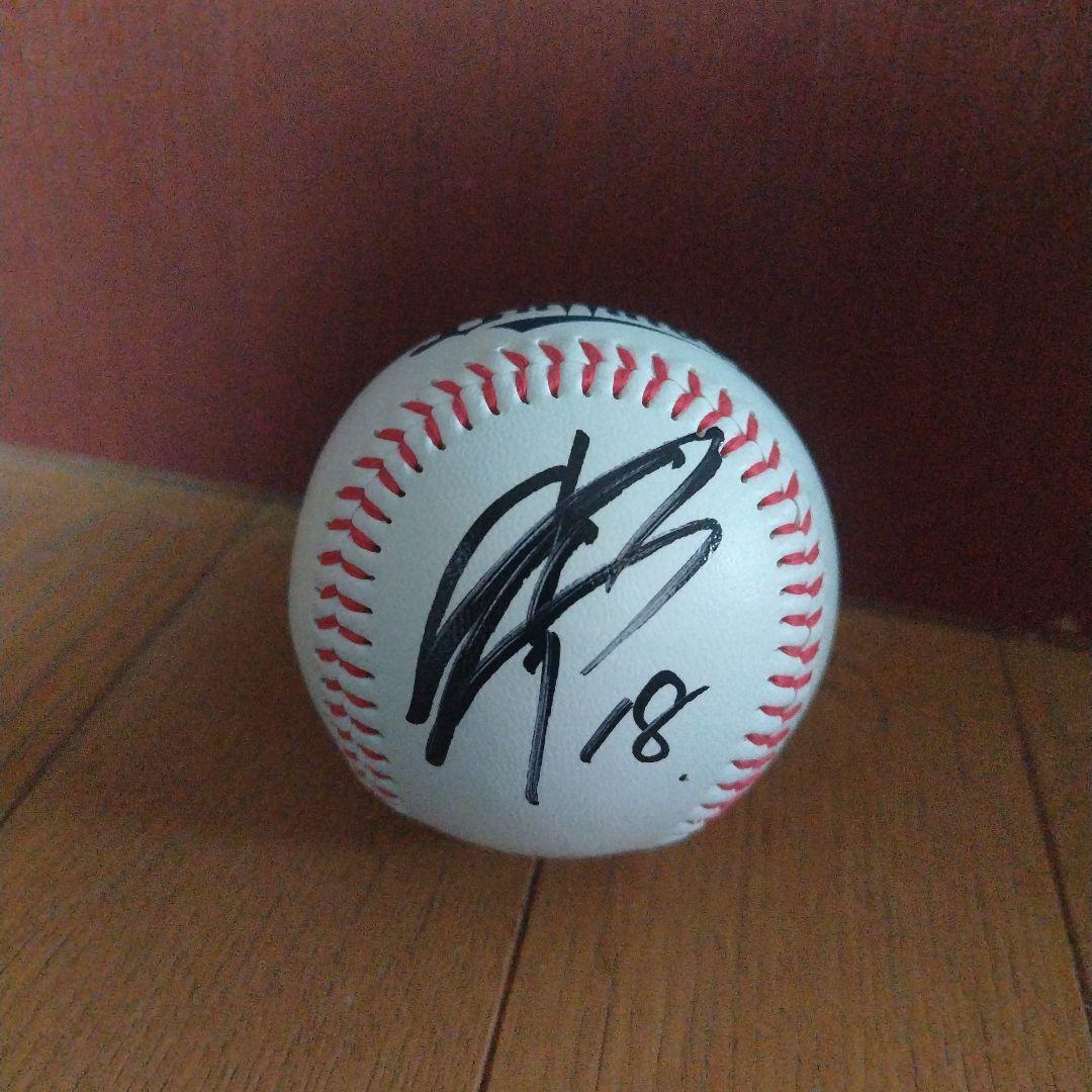 オリックスバファローズ 山本由伸 サインボール☆アクスタ付き オリックスバファローズ 山本由伸 サインボール☆アクスタ付き