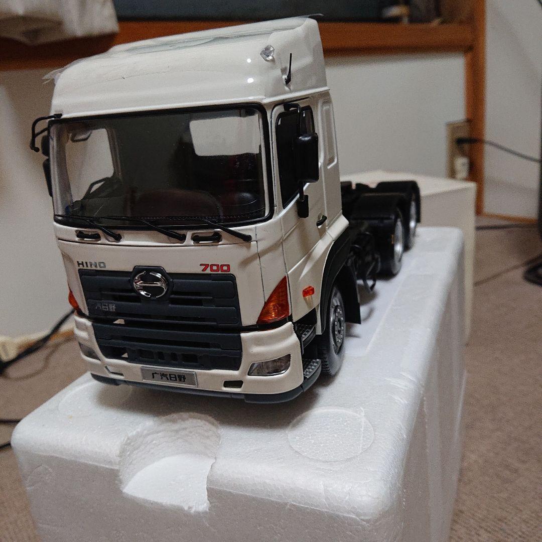 1/24 HINO 日野　700　プロフィア Amazon.co.jp: 1/24 日野 プロフィア 700 トラックター X48 : 車