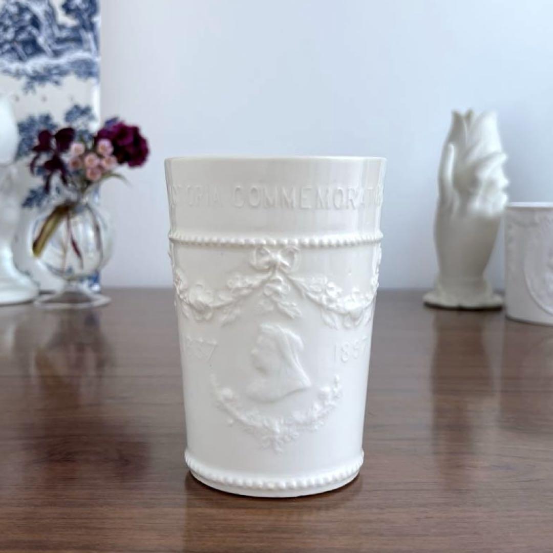 英国ヴィンテージ ♤ ビクトリア女王 1897年のマグカップ ♤ スポード ヴィクトリア女王記念品カップ＆ソーサー 1897年【訳あり