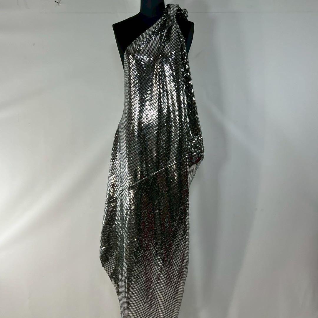 ＭＭ6 Silver mirrored one-shoulder dress MM6 Silver mirrored one-shoulder dress（Jual Dress sequin