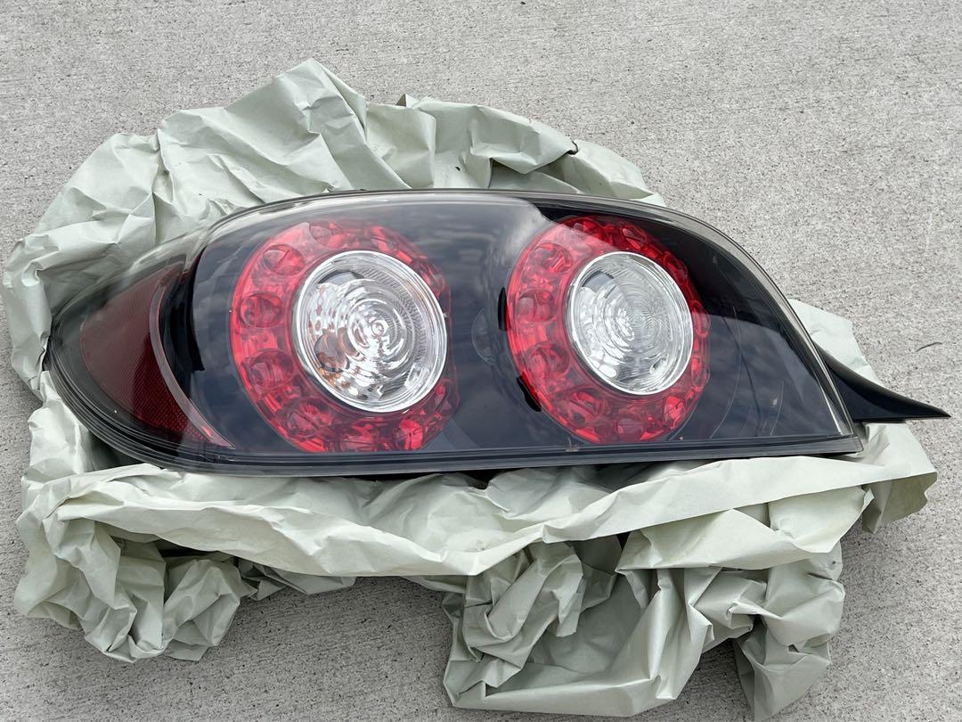 SE3P RX-8 後期 スピリットR テールライト 左側 球切れあり SE3P RX-8 後期 スピリットR テールライト 左側 球切れあり
