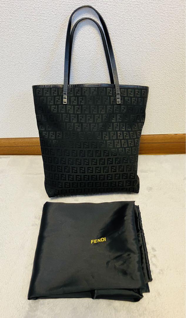 FENDI ロゴトートバッグ ブラック　ヴィンテージ　収納袋付き FENDI ロゴトートバッグ ブラック ヴィンテージ 収納袋付き（美