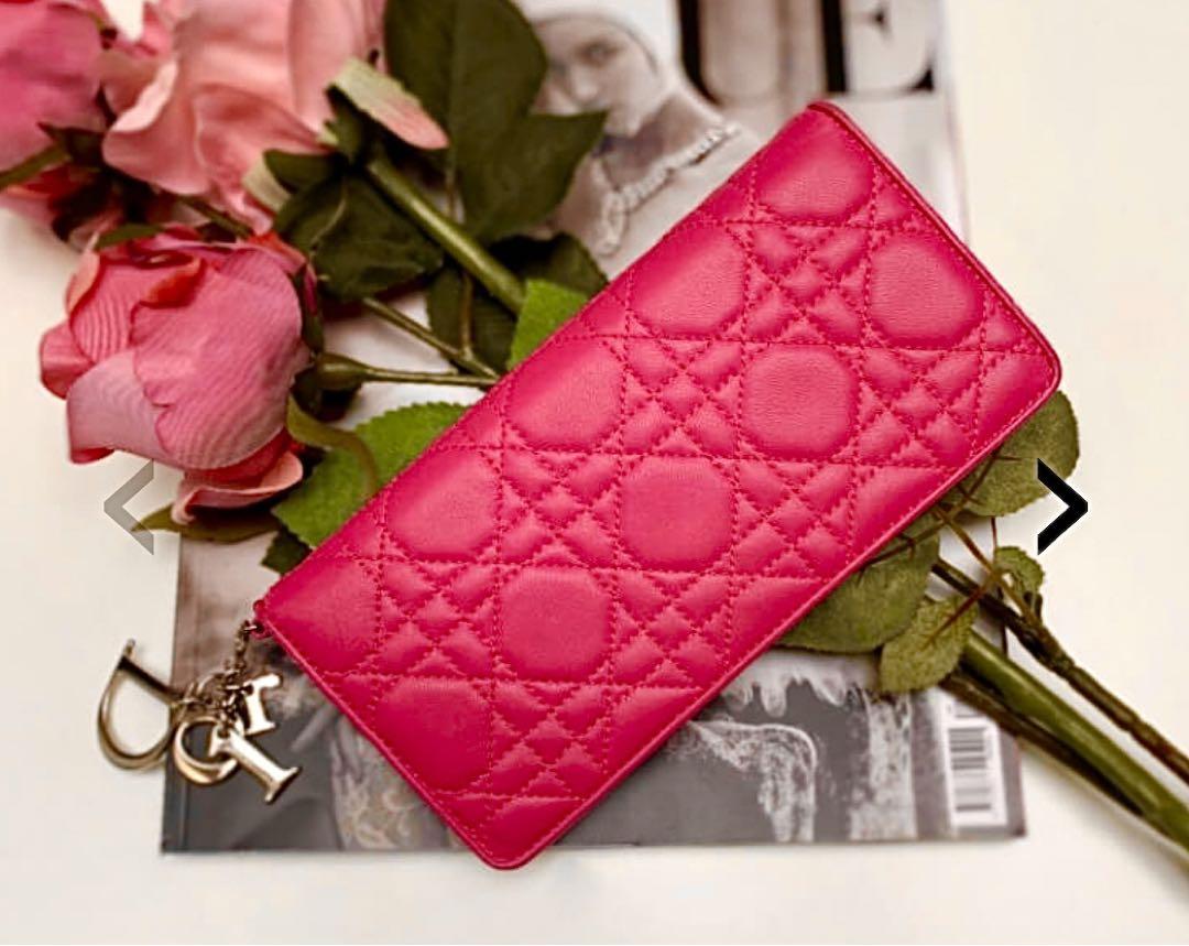 Dior ピンク キルティング 二つ折り財布 Christian Dior ピンク キルティング 二つ折り財布