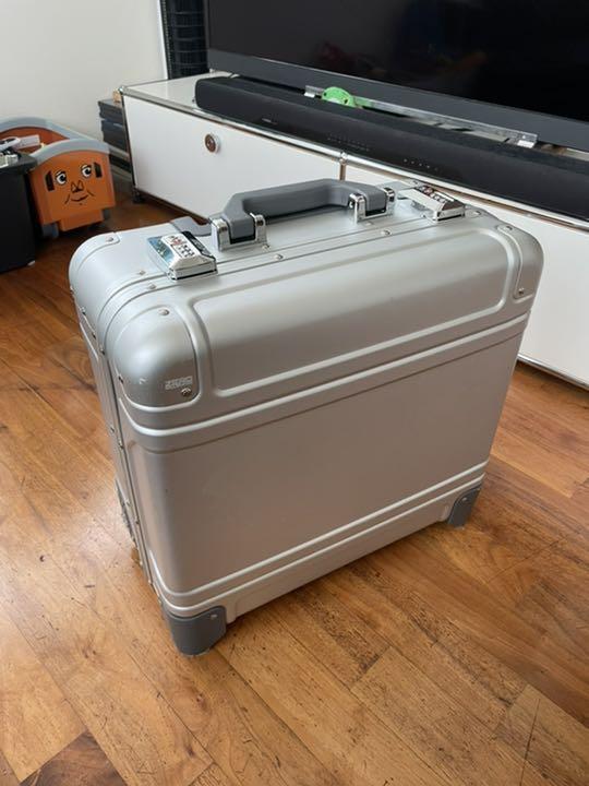 ゼロハリバートン スーツケース GEO ALUMINUM