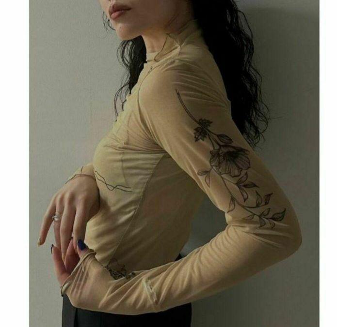 AMERI MEDI FLOWER TATTOO SHEER TOP（AMERI VINTAGE
