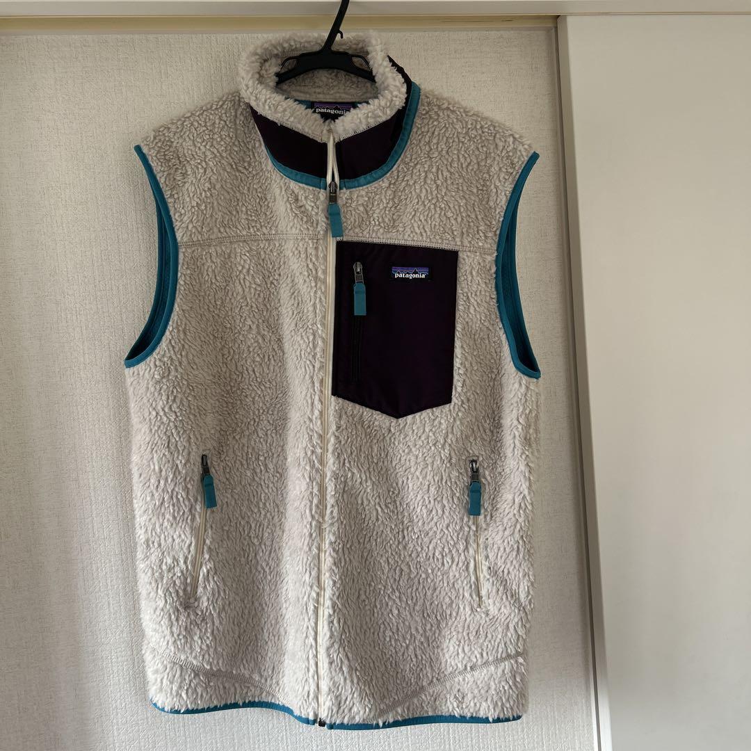 Patagonia フリースベスト Lサイズ ホワイト/パープル Patagonia フリースベスト Lサイズ ホワイト/パープル