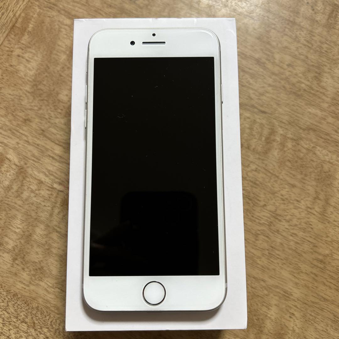 iPhone 8 Plus シルバー 64GB　SIMロック解除済み SIMフリー iPhone8Plus 64GB シルバー（SIMフリー iPhone8plus