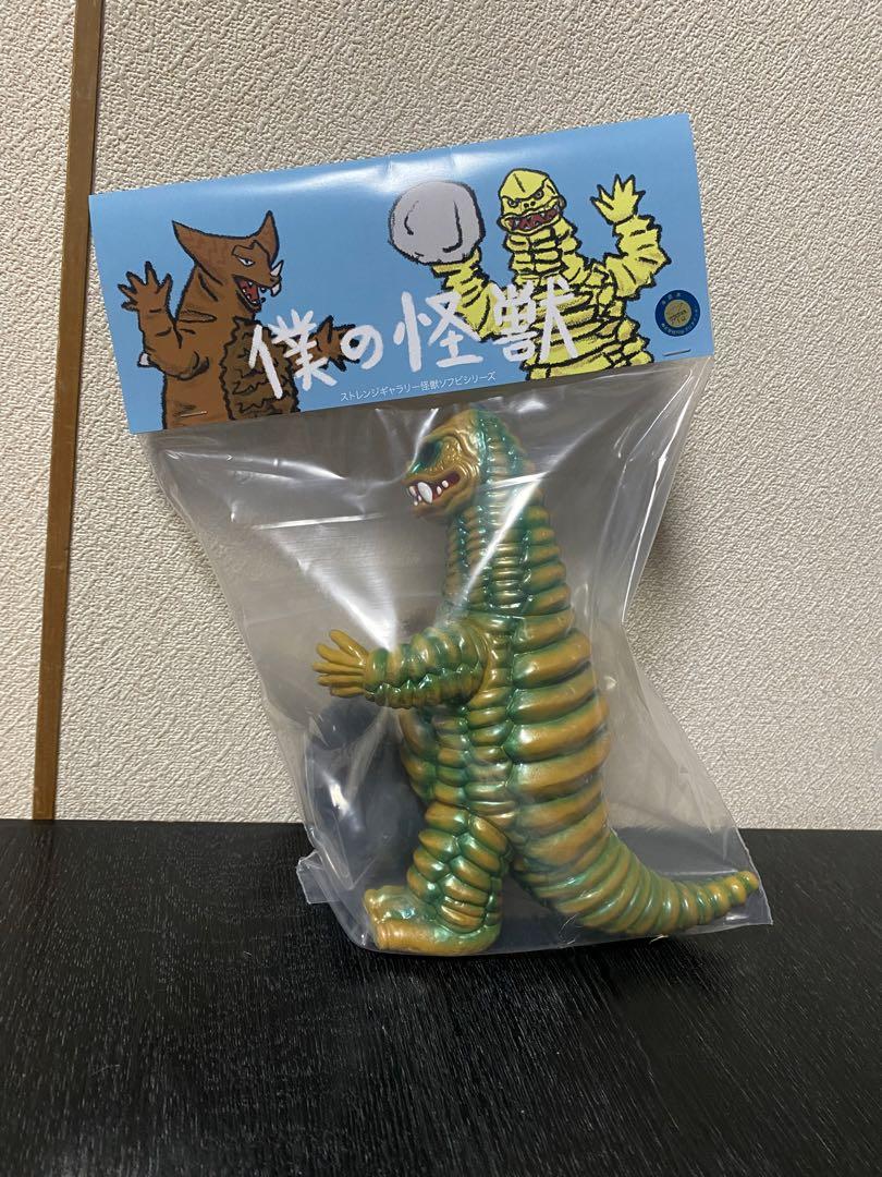 STRANGE GALLERY墓場の画廊レッドキング（STRANGE GALLERY x