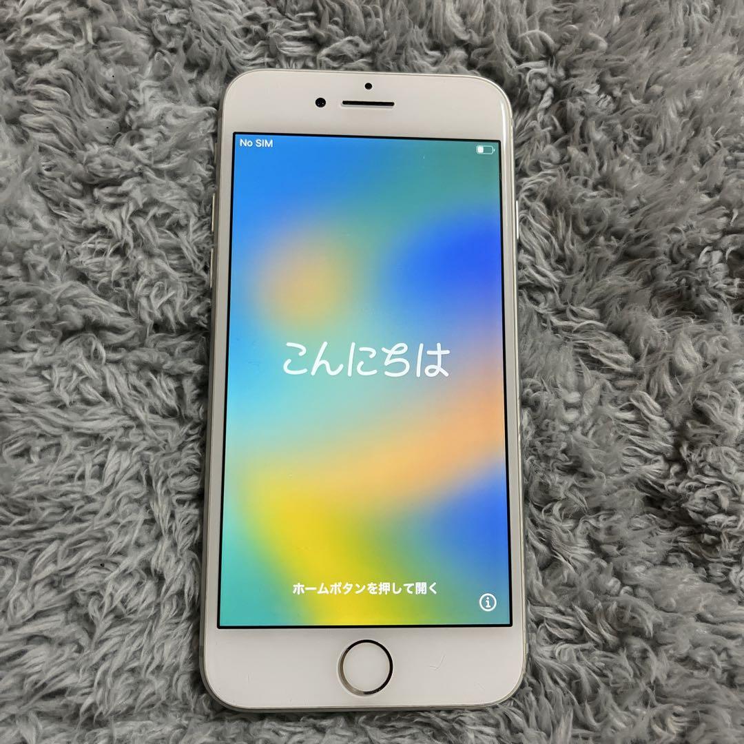 iPhone 8 シルバー 本体（Amazon | 【整備済み品】 Apple iPhone