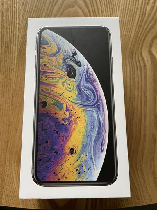 iPhone Xs （iPhone Xs Max 256GB スペースグレイ）