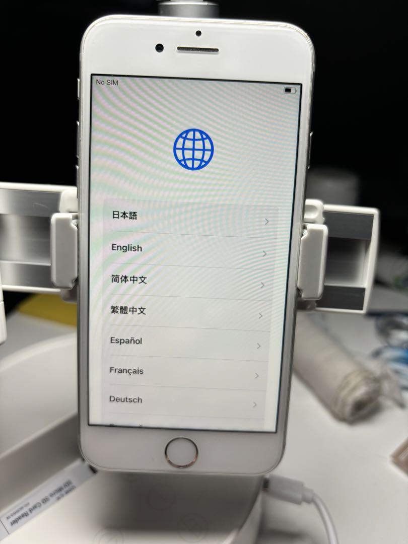 【値下げ交渉可】Apple iPhone 8 シルバー 本体 Apple iPhone8 64GB 中古 シルバー Bランク MQ9L2J/A SIMフリー