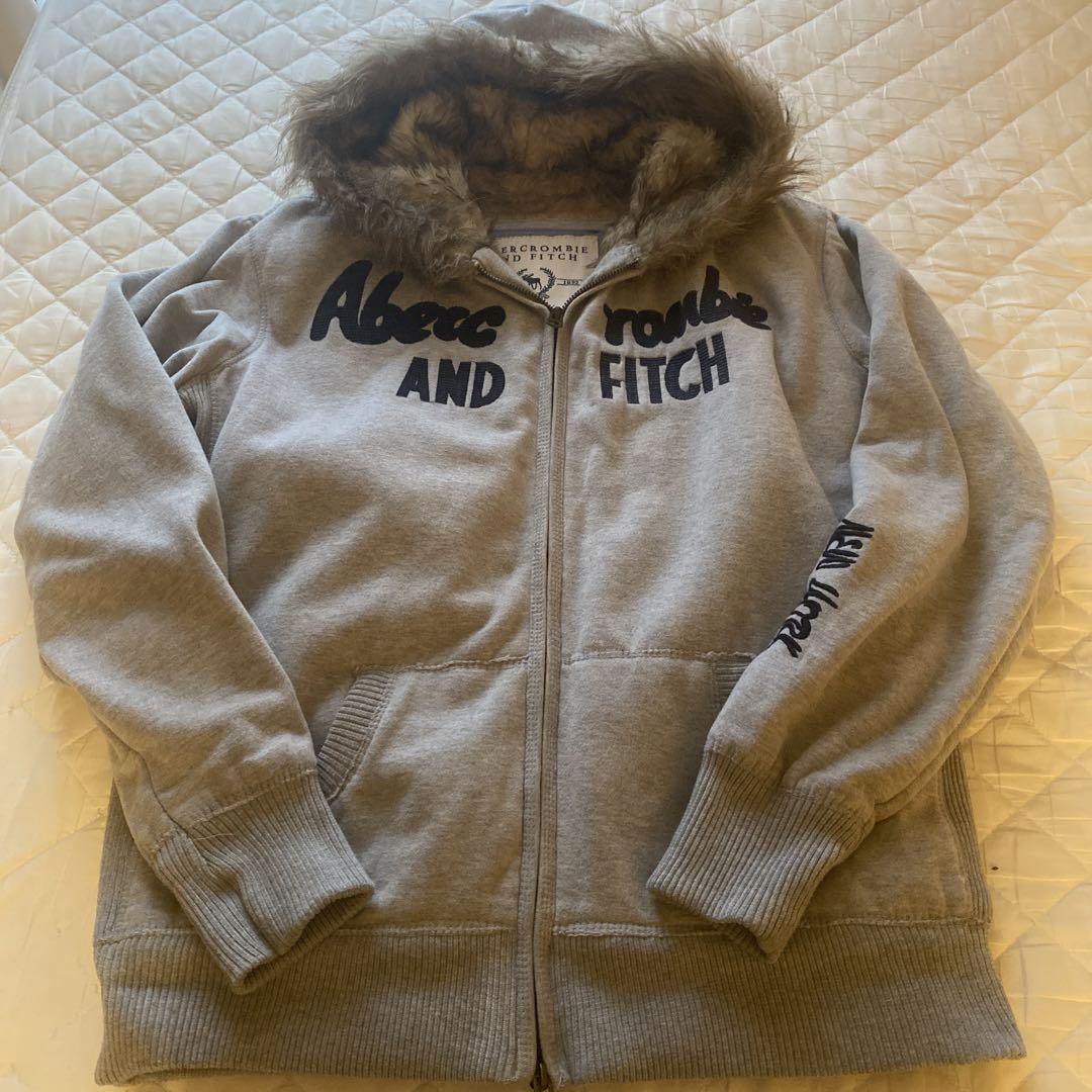 Abercrombie & Fitch フード付きファーパーカー グレー